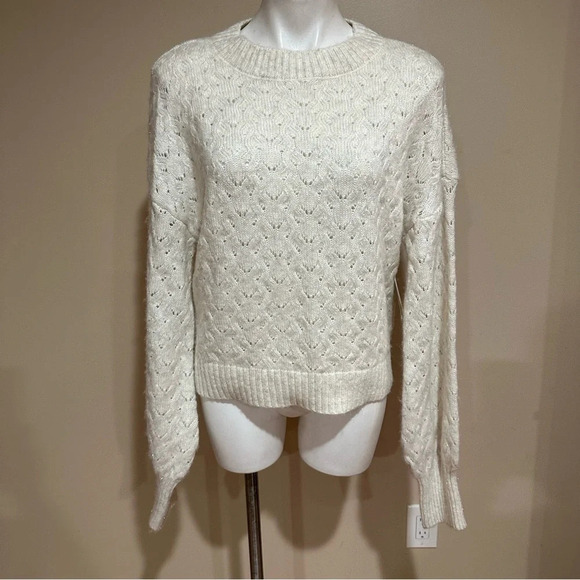 Sugar Moon white Whisper white women sweater - Picture 2 of 10